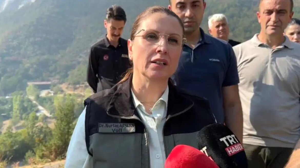 bartinda-yangin-vali-arslan-aciklamalarda-bulundu-heqFV7rT.jpg