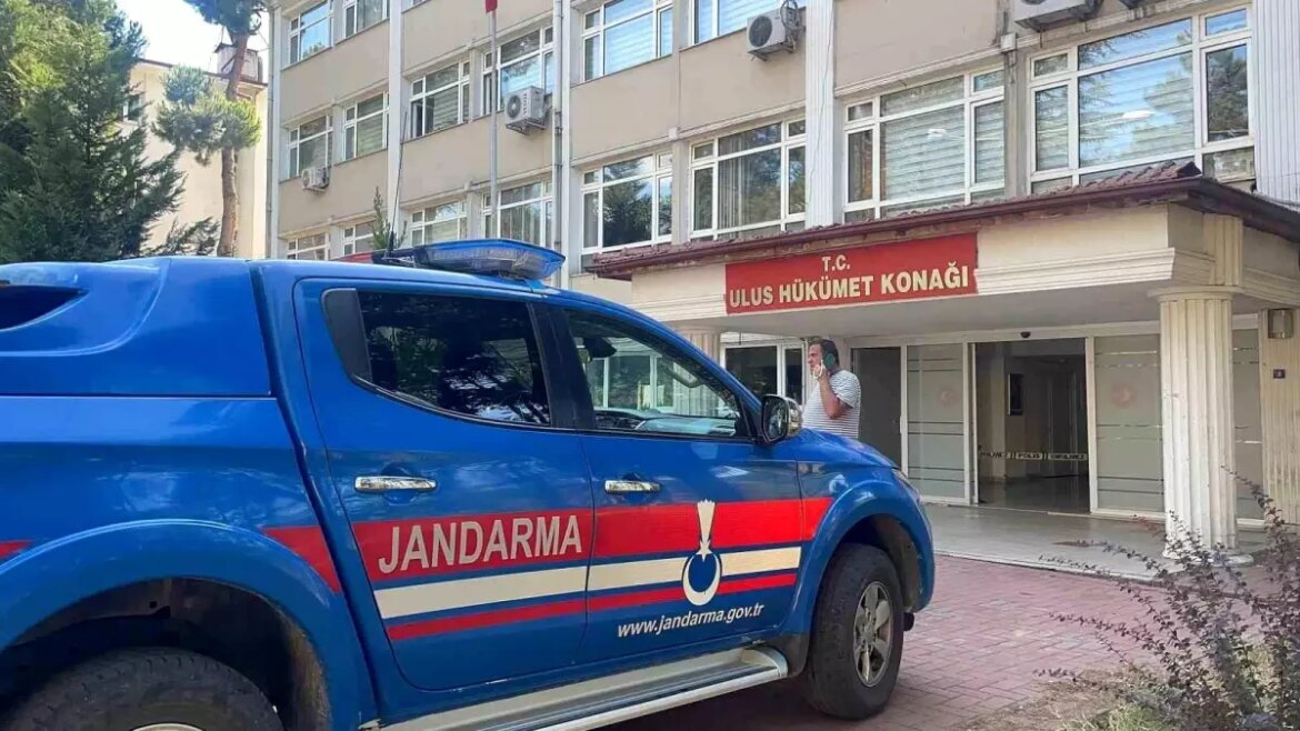 bartindaki-orman-yanginina-sebep-olan-kisi-hur-birakildi-7TO2AHz1.jpg